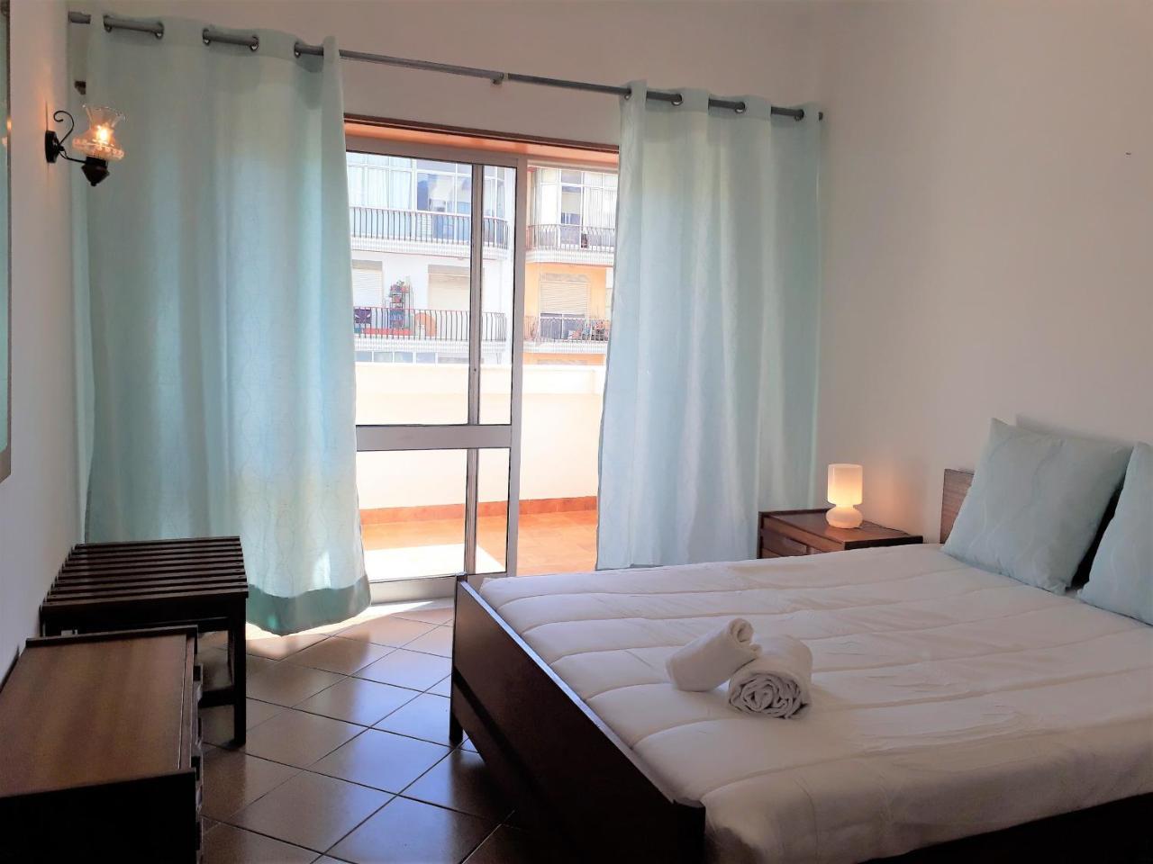 T2 Mira Praia 4- Familiar, 80Mt Praia, Wifi Quarteira Esterno foto