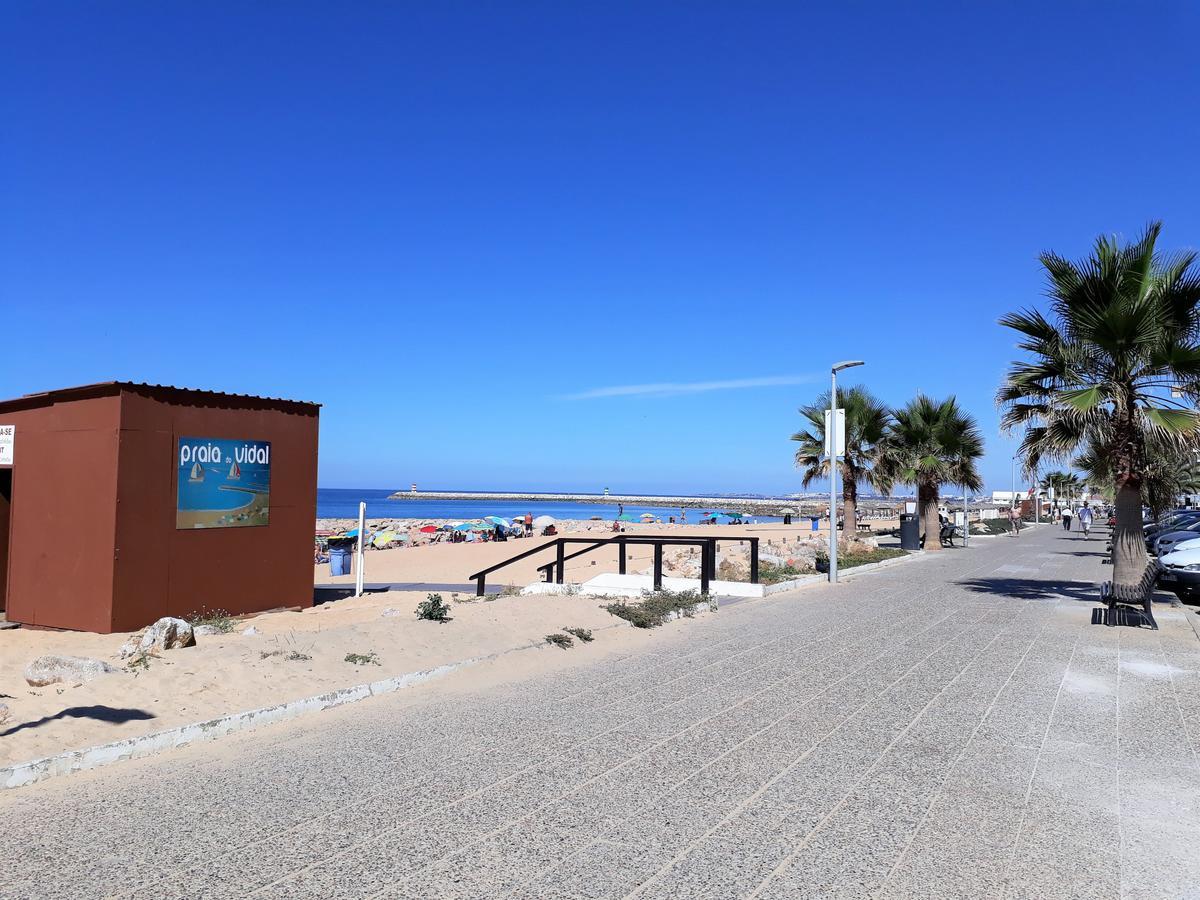 T2 Mira Praia 4- Familiar, 80Mt Praia, Wifi Quarteira Esterno foto